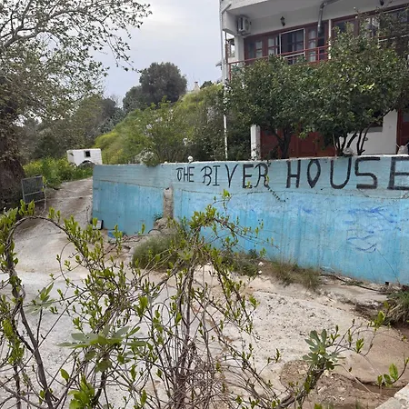 The River House Appartement *